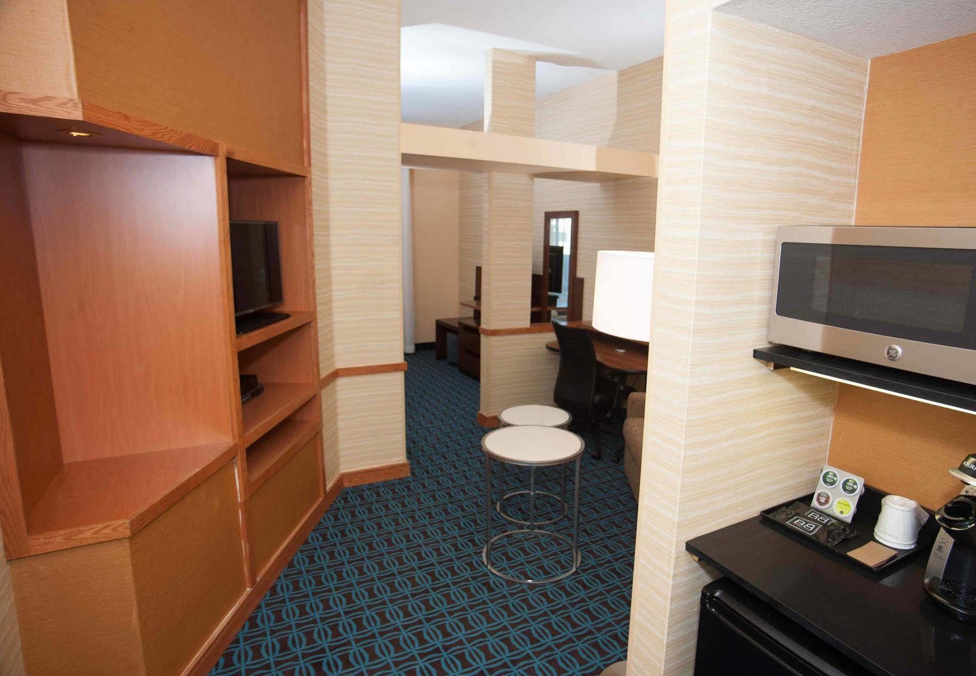 Comfort & South Hotel Akron