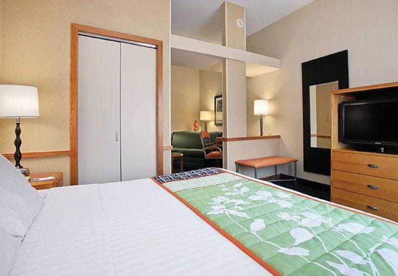 Hotel Comfort & South Akron